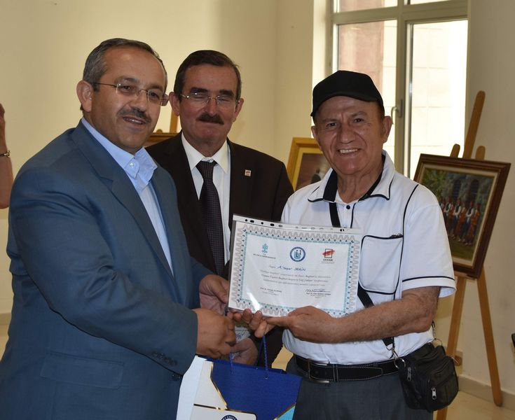 http://www.turklider.org/TR/Portals/57ad7180-c5e7-49f5-b282-c6475cdb7ee7/UserFiles/MR%20CAN%20AKIN/bayburt%20gesam%20(11).jpg