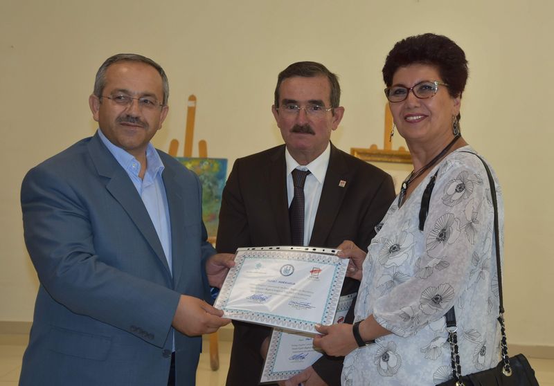 http://www.turklider.org/TR/Portals/57ad7180-c5e7-49f5-b282-c6475cdb7ee7/UserFiles/MR%20CAN%20AKIN/bayburt%20gesam%20(12).jpg