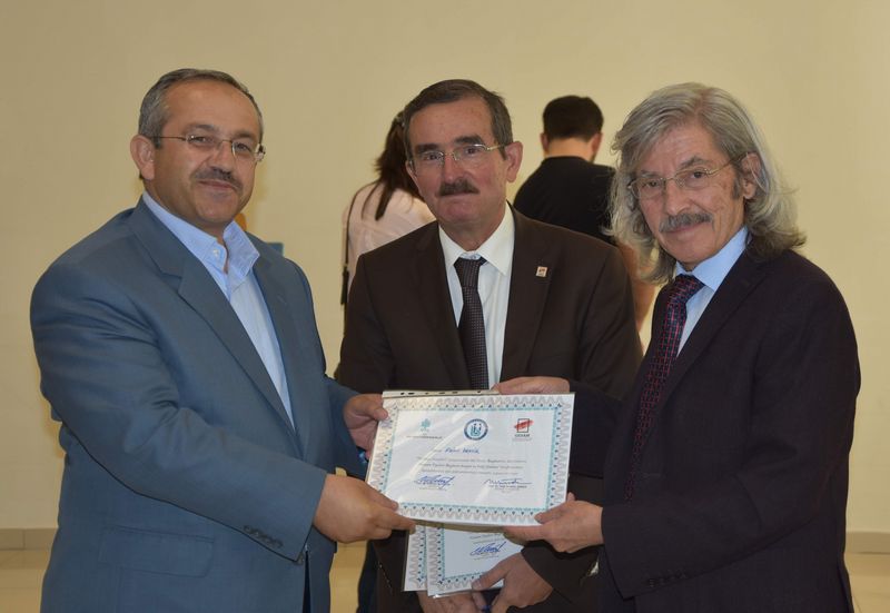http://www.turklider.org/TR/Portals/57ad7180-c5e7-49f5-b282-c6475cdb7ee7/UserFiles/MR%20CAN%20AKIN/bayburt%20gesam%20(13).jpg