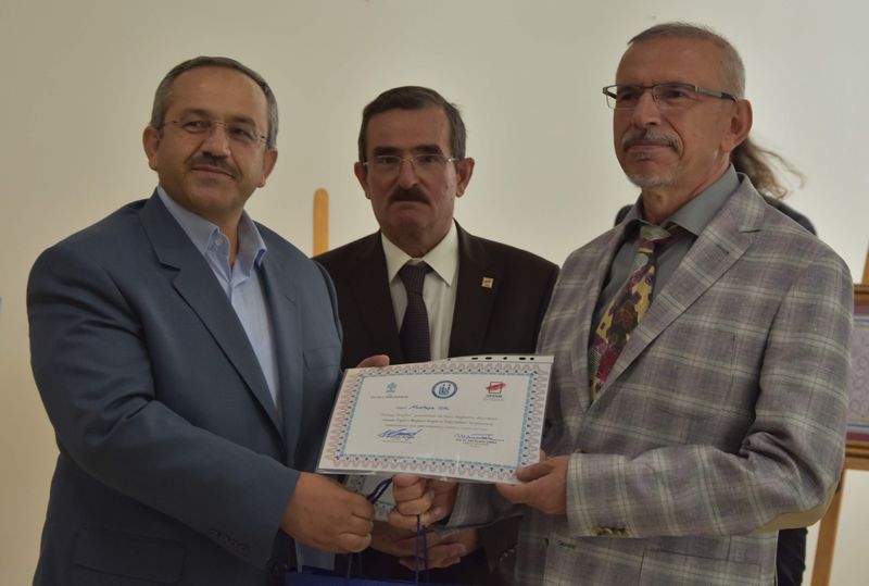 http://www.turklider.org/TR/Portals/57ad7180-c5e7-49f5-b282-c6475cdb7ee7/UserFiles/MR%20CAN%20AKIN/bayburt%20gesam%20(19).jpg