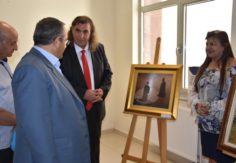 http://www.turklider.org/TR/Portals/57ad7180-c5e7-49f5-b282-c6475cdb7ee7/UserFiles/MR%20CAN%20AKIN/bayburt%20gesam%20(21).jpg