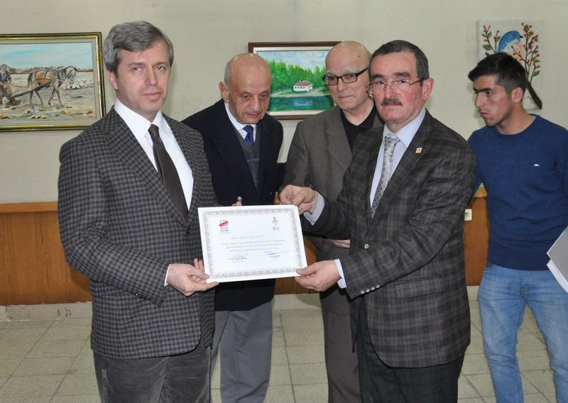 http://www.turklider.org/TR/Portals/57ad7180-c5e7-49f5-b282-c6475cdb7ee7/UserFiles/MR%20CAN%20AKIN/bitlis%20gesam%20(11).jpg