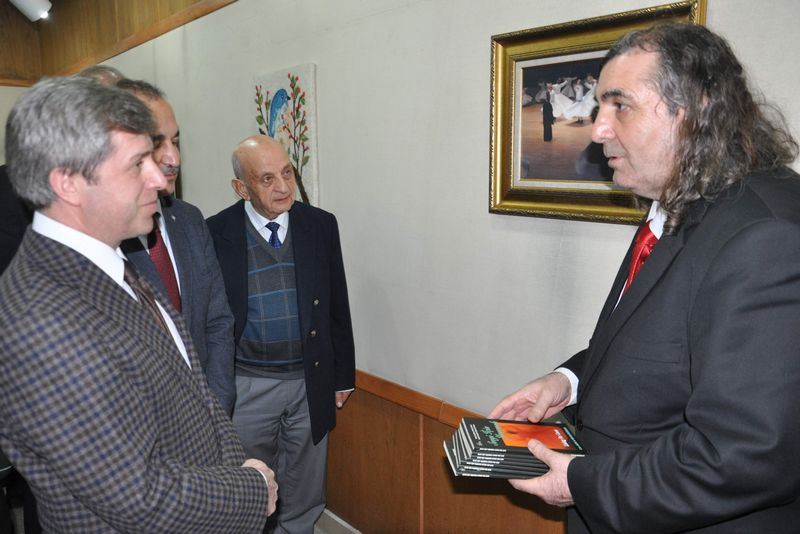 http://www.turklider.org/TR/Portals/57ad7180-c5e7-49f5-b282-c6475cdb7ee7/UserFiles/MR%20CAN%20AKIN/bitlis%20gesam%20(5).jpg
