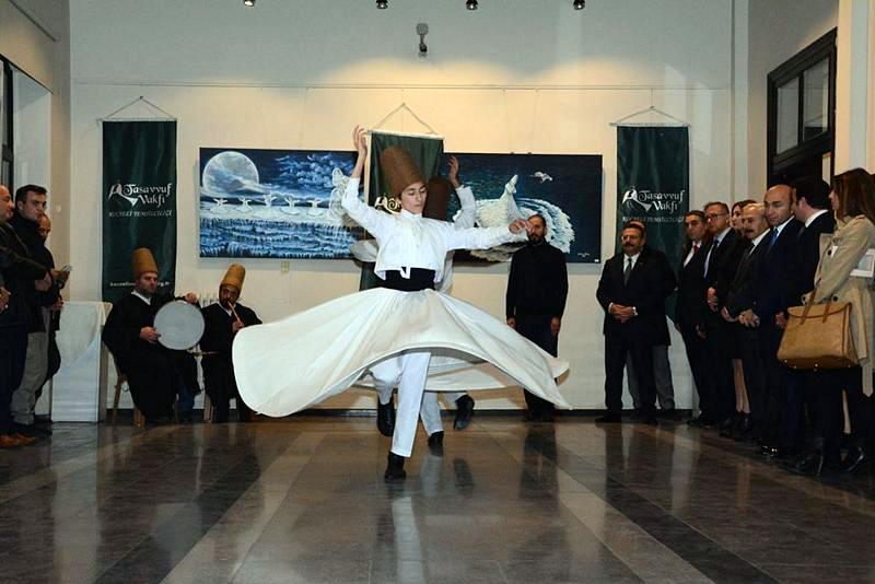 http://www.turklider.org/TR/Portals/57ad7180-c5e7-49f5-b282-c6475cdb7ee7/UserFiles/MR%20CAN%20AKIN/can_akin_ecaterina_nicolau_gar%20(11).jpg
