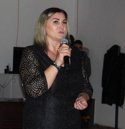 http://www.turklider.org/TR/Portals/57ad7180-c5e7-49f5-b282-c6475cdb7ee7/UserFiles/MR%20CAN%20AKIN/can_akin_ecaterina_nicolau_izmit%20(11).jpg