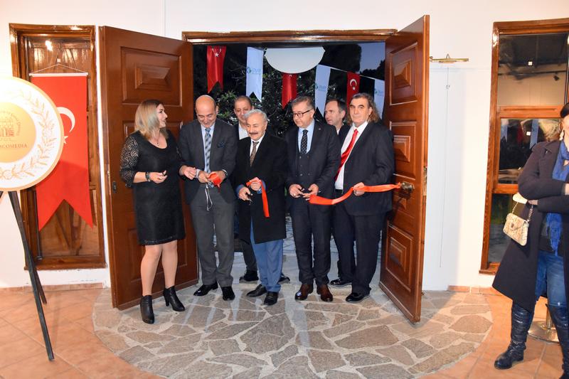 http://www.turklider.org/TR/Portals/57ad7180-c5e7-49f5-b282-c6475cdb7ee7/UserFiles/MR%20CAN%20AKIN/can_akin_ecaterina_nicolau_izmit%20(3).JPG