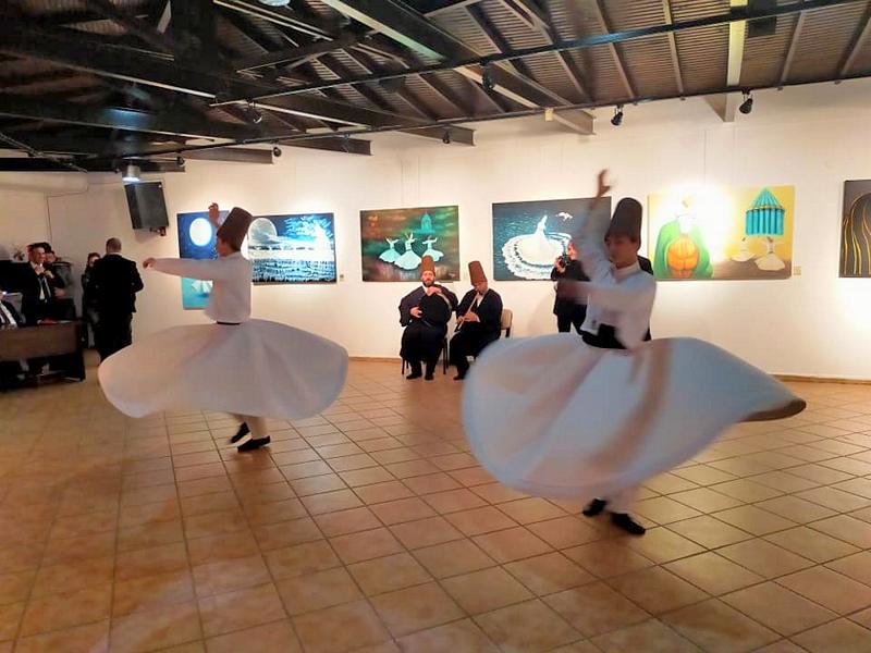 http://www.turklider.org/TR/Portals/57ad7180-c5e7-49f5-b282-c6475cdb7ee7/UserFiles/MR%20CAN%20AKIN/can_akin_ecaterina_nicolau_izmit%20(6).jpg