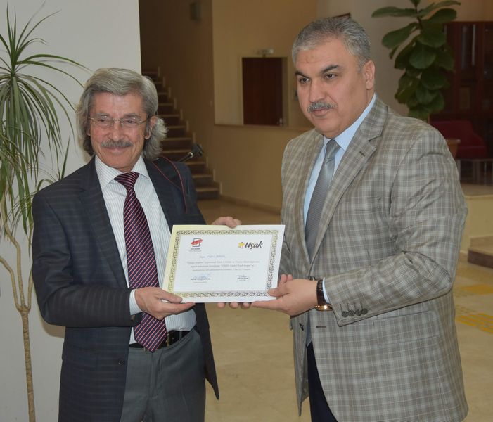 http://www.turklider.org/TR/Portals/57ad7180-c5e7-49f5-b282-c6475cdb7ee7/UserFiles/MR%20CAN%20AKIN/gesam%20u%C5%9Fak%20(19).jpg