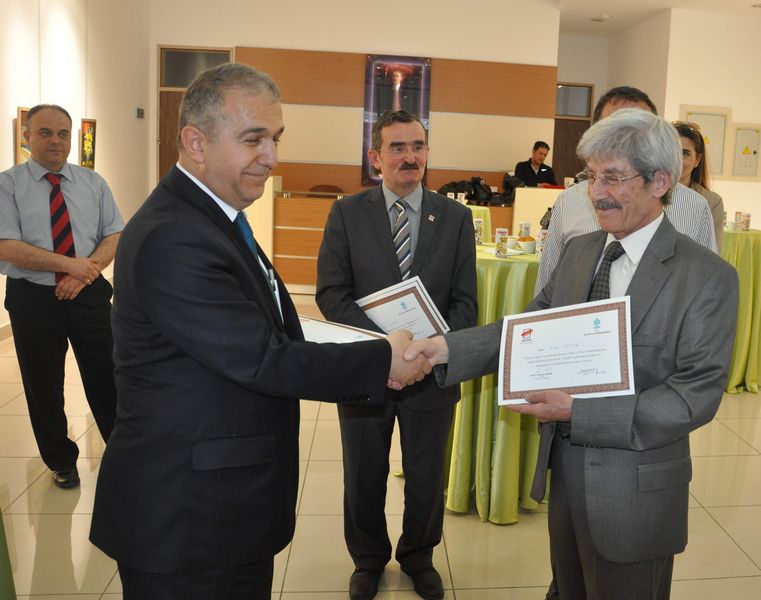 http://www.turklider.org/TR/Portals/57ad7180-c5e7-49f5-b282-c6475cdb7ee7/UserFiles/MR%20CAN%20AKIN/gesam_ISPARTA%20(31).JPG