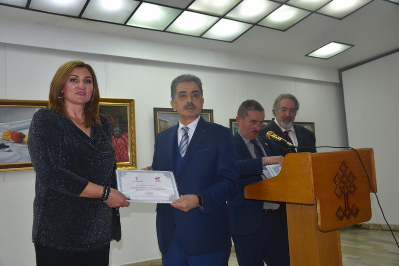 http://www.turklider.org/TR/Portals/57ad7180-c5e7-49f5-b282-c6475cdb7ee7/UserFiles/MR%20CAN%20AKIN/gesam_bursa_telif%20(22).JPG