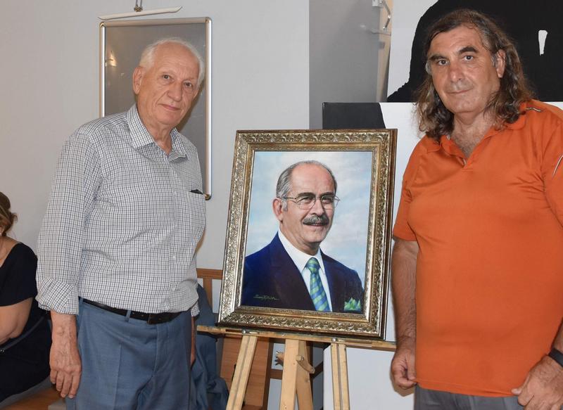 http://www.turklider.org/TR/Portals/57ad7180-c5e7-49f5-b282-c6475cdb7ee7/UserFiles/MR%20CAN%20AKIN/gesam_eskisehir_telif%20(10).JPG