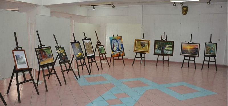 http://www.turklider.org/TR/Portals/57ad7180-c5e7-49f5-b282-c6475cdb7ee7/UserFiles/MR%20CAN%20AKIN/gesam_k%C3%BCtahya%20(10).jpg