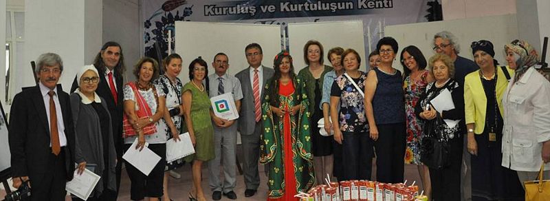 http://www.turklider.org/TR/Portals/57ad7180-c5e7-49f5-b282-c6475cdb7ee7/UserFiles/MR%20CAN%20AKIN/gesam_k%C3%BCtahya%20(15).jpg