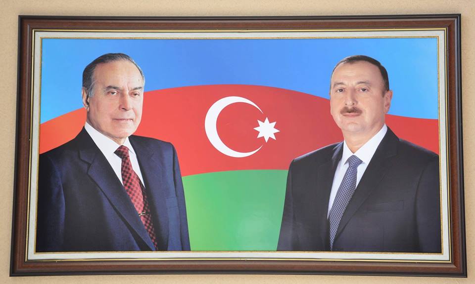 http://www.turklider.org/TR/Portals/57ad7180-c5e7-49f5-b282-c6475cdb7ee7/UserFiles/MR%20CAN%20AKIN/gesam_nahcivan%20(35).jpg