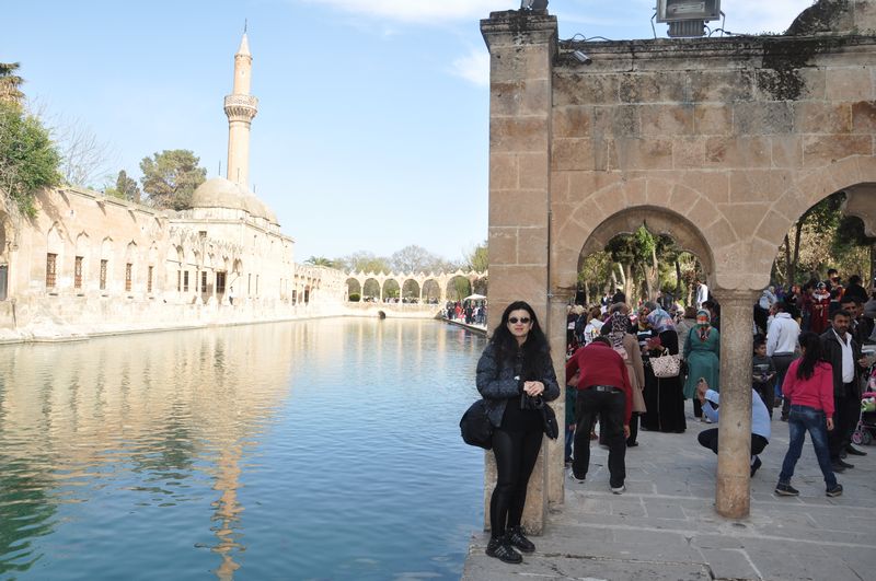 http://www.turklider.org/TR/Portals/57ad7180-c5e7-49f5-b282-c6475cdb7ee7/UserFiles/MR%20CAN%20AKIN/gesam_sanl%C4%B1urfa%20(40).JPG