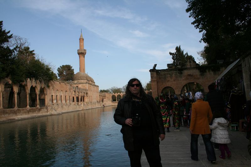http://www.turklider.org/TR/Portals/57ad7180-c5e7-49f5-b282-c6475cdb7ee7/UserFiles/MR%20CAN%20AKIN/gesam_sanl%C4%B1urfa%20(56).JPG
