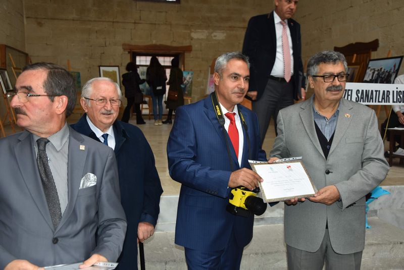 http://www.turklider.org/TR/Portals/57ad7180-c5e7-49f5-b282-c6475cdb7ee7/UserFiles/MR%20CAN%20AKIN/karaman%20gesam%20(8).jpg