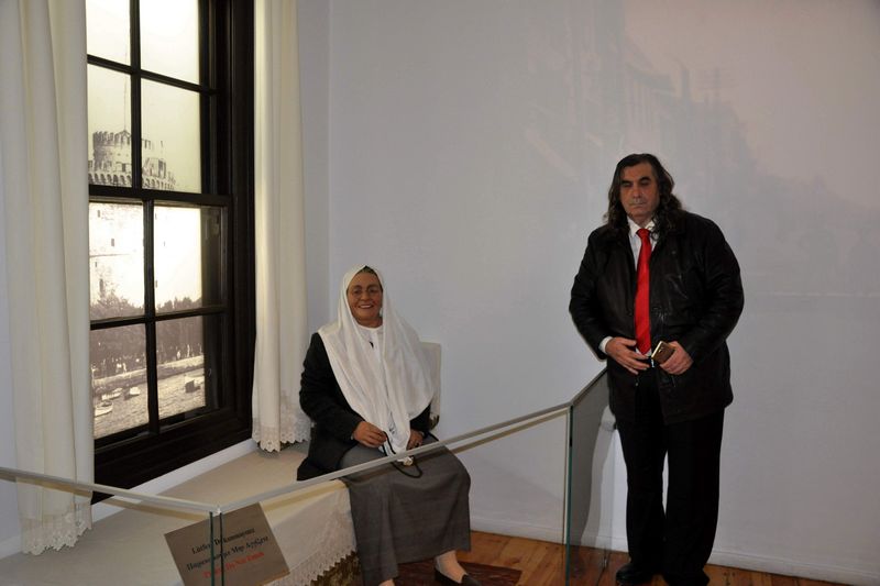 http://www.turklider.org/TR/Portals/57ad7180-c5e7-49f5-b282-c6475cdb7ee7/UserFiles/MR%20CAN%20AKIN/selanik%20can%20ak%C4%B1n%20(5).jpg