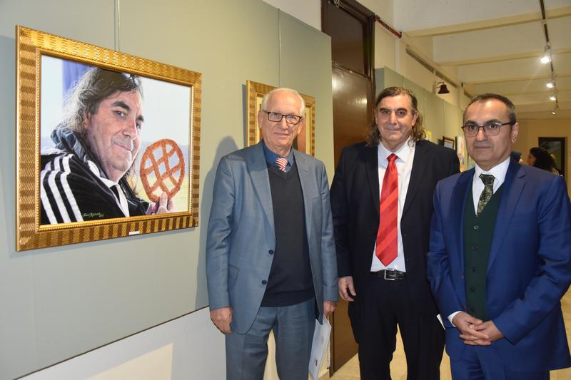 http://www.turklider.org/TR/Portals/57ad7180-c5e7-49f5-b282-c6475cdb7ee7/UserFiles/MR%20CAN%20AKIN/tn_gesam_kocaeli_telif%20(22).JPG